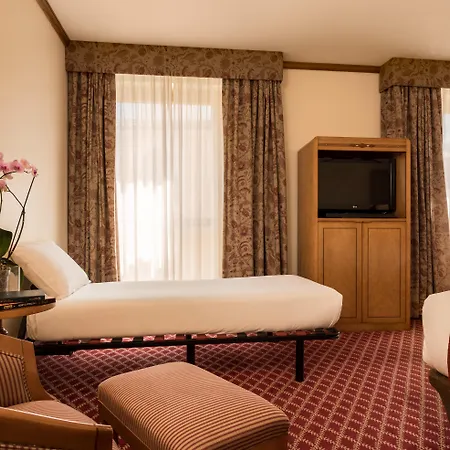 유로스타 클라라스 호텔