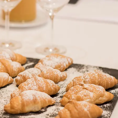 Hotel Eurostars Claras 4*