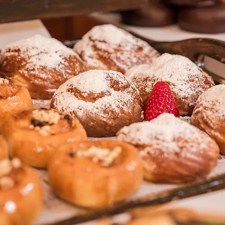 Eurostars Claras Hotel