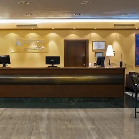 Eurostars Claras Hotel 4*