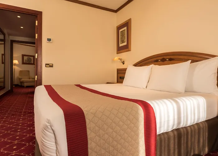 유로스타 클라라스 호텔 4*