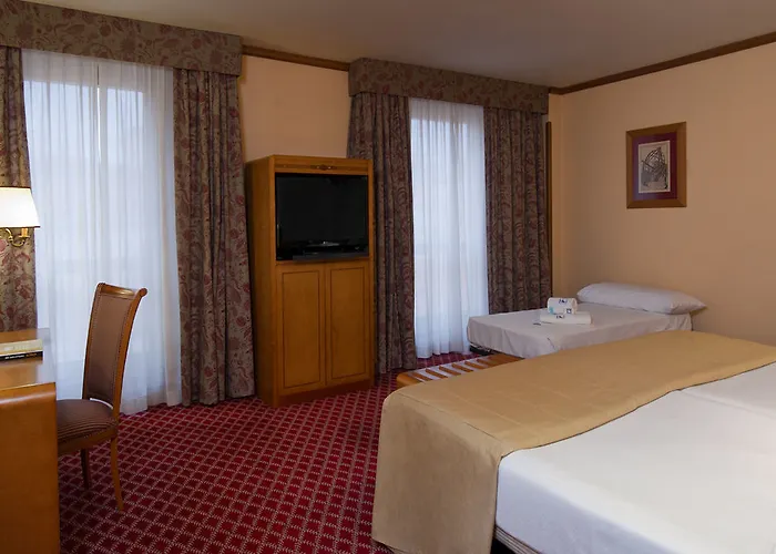 Eurostars Claras Hotel 4*